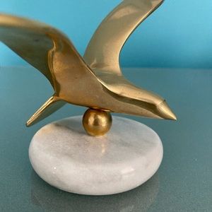 ☘️VTG Brass Seagull On White Marble Base☘️
